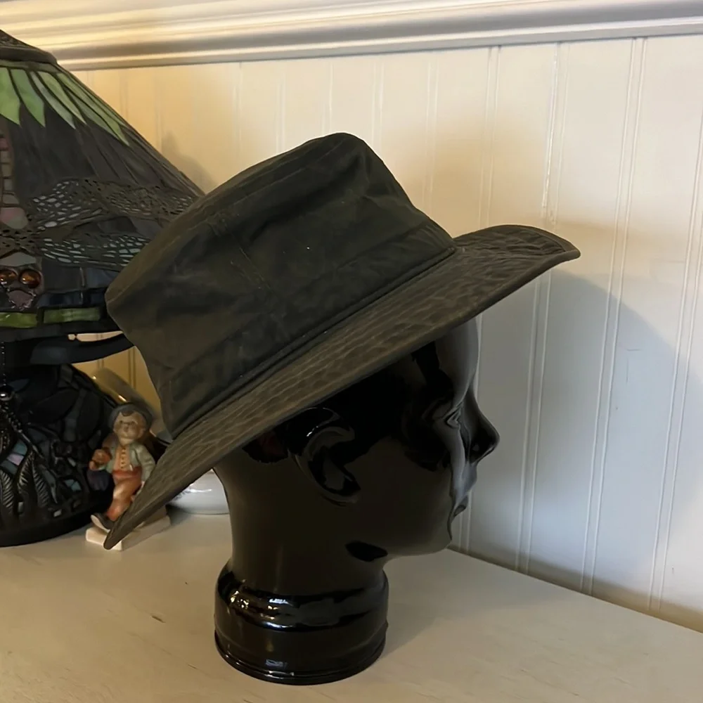 Vintage made in England wax cotton tin cloth fishing outback hat dark green